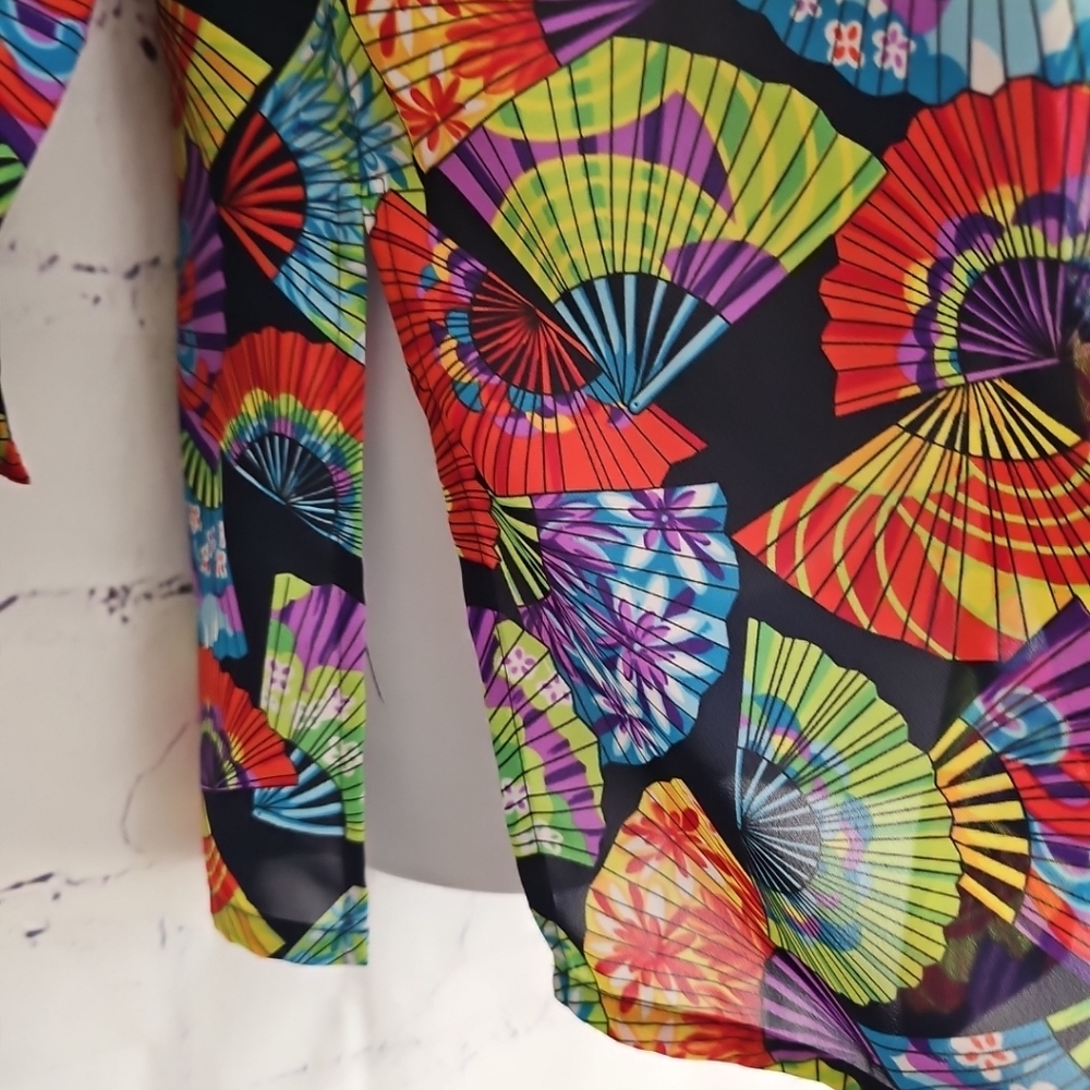 Bechamel Semi-Sheer Multicolor Fan Pattern Button… - image 5